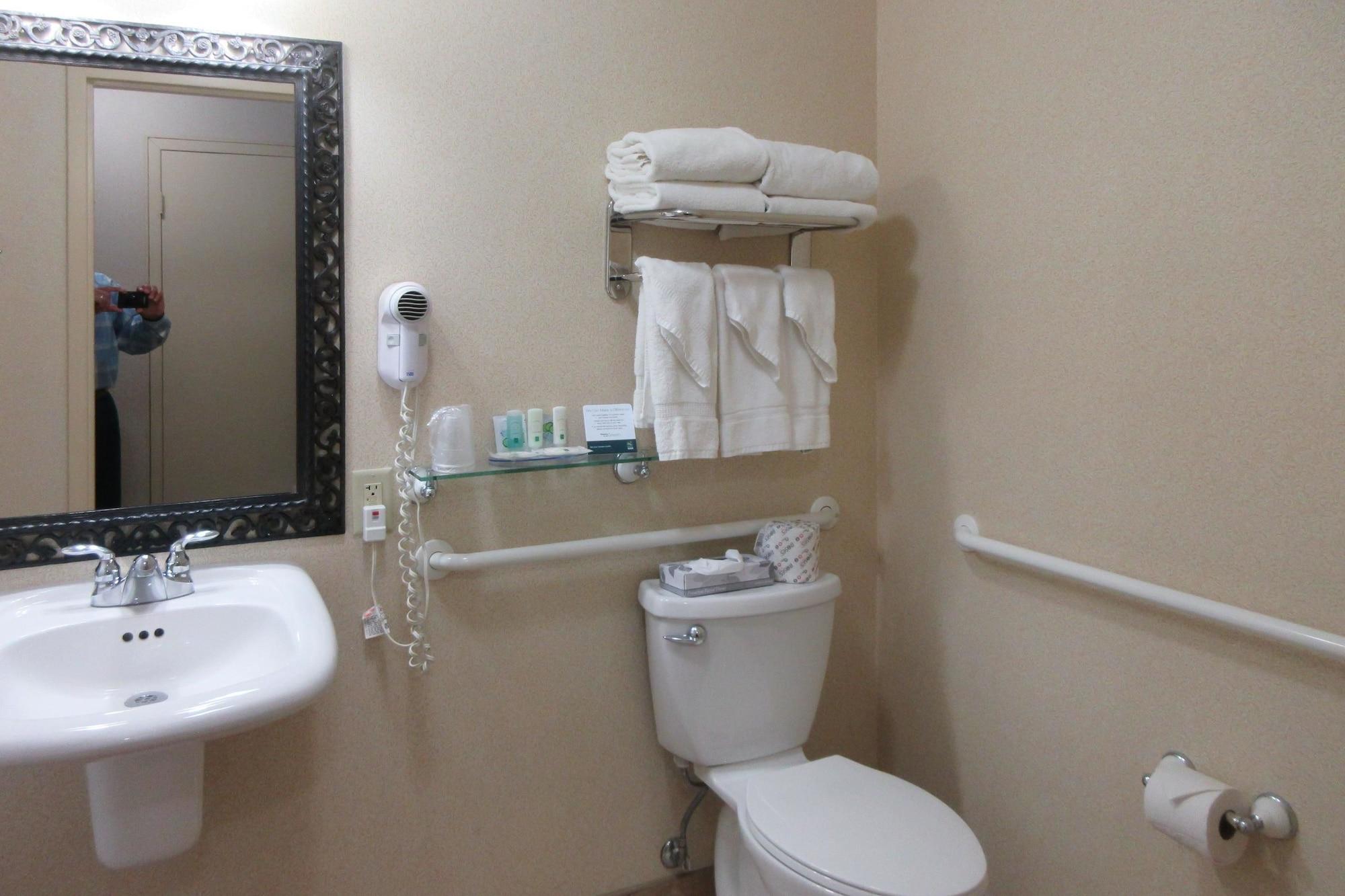 Quality Inn Oneonta Cooperstown Area Εξωτερικό φωτογραφία